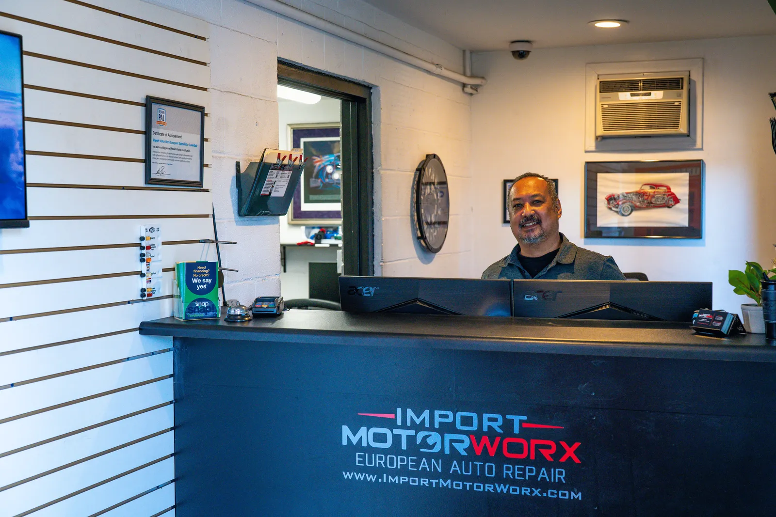 The Import MotorWorx front desk and customer check-in area